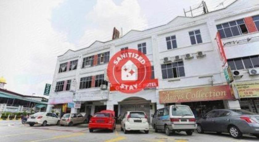 Oyo 822 Zande Motel Kuala Selangor Esterno foto